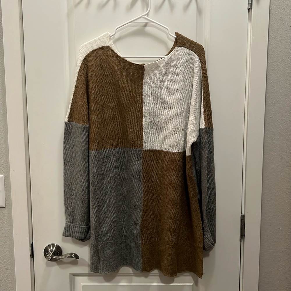 Eytino - Grey & Green Colorblock Women's Sweater